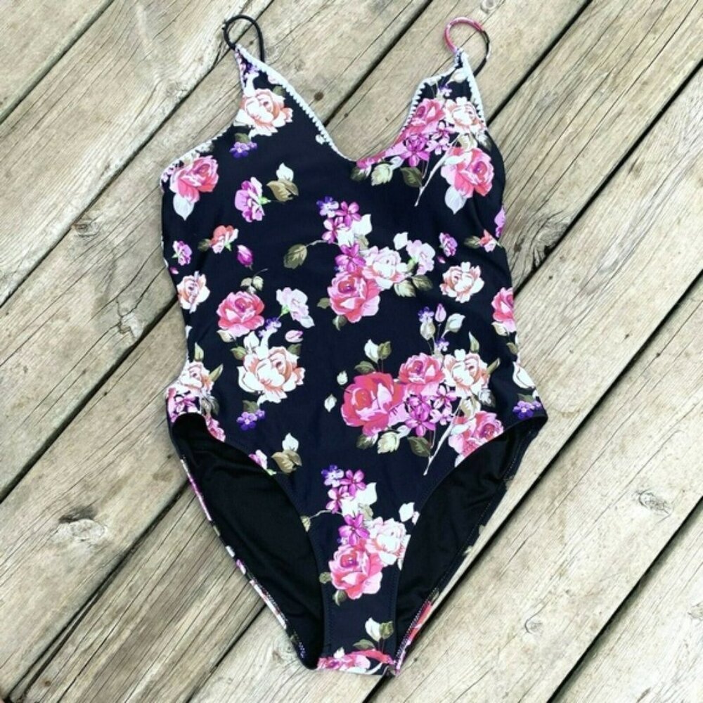 Cupshe Black and Pink Floral One Piece Open Back Swimsuit Size Medium
